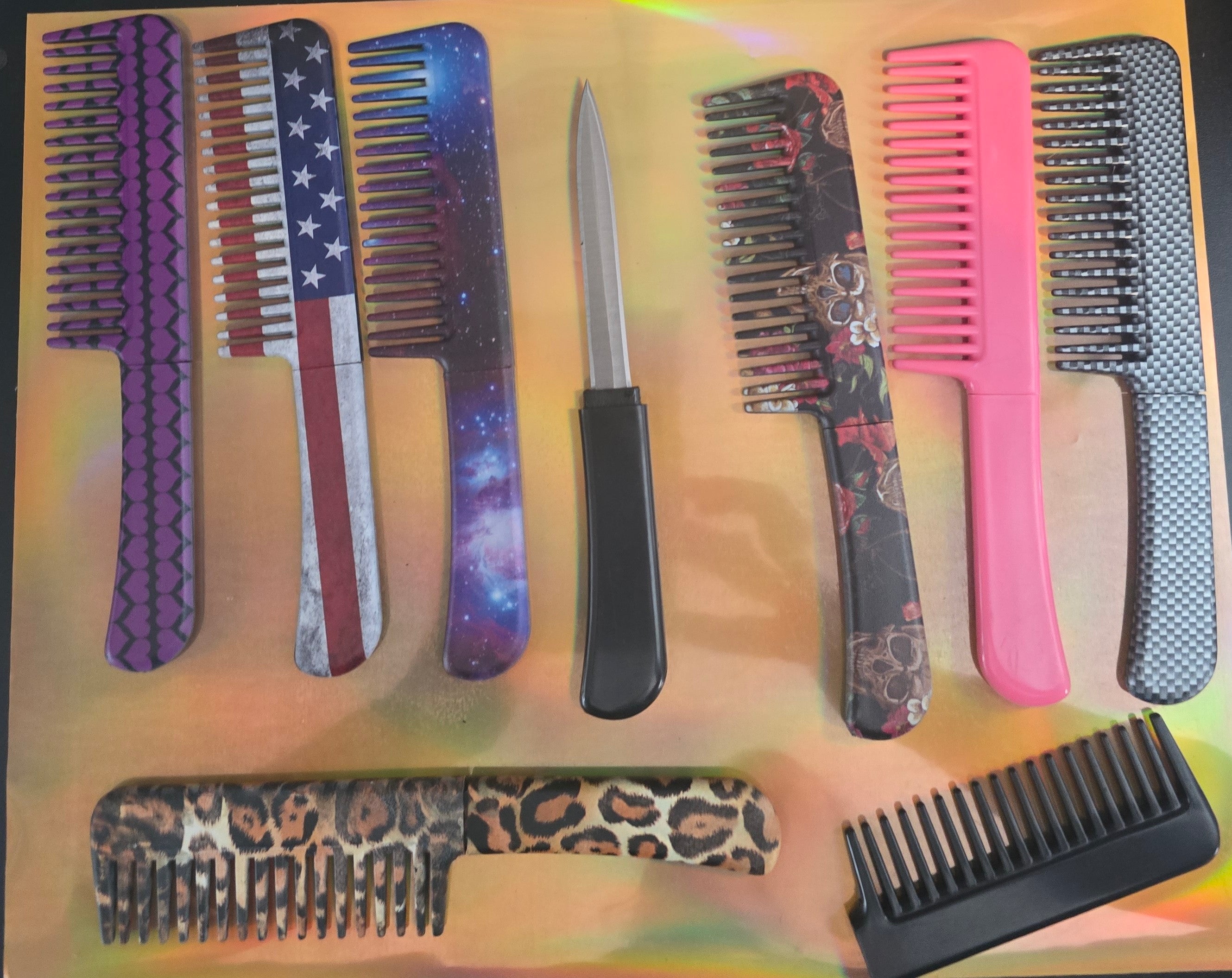 Discreet Combs